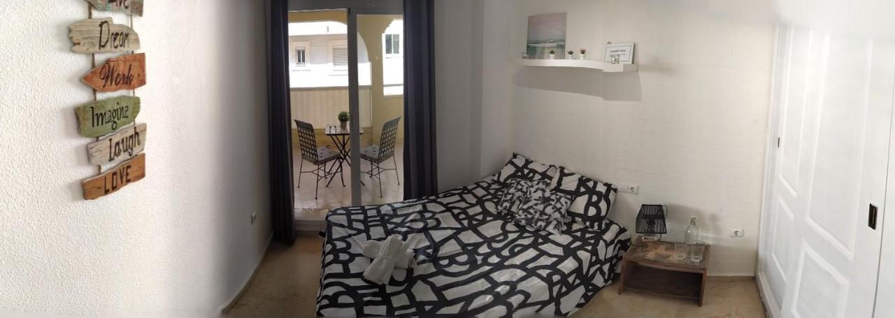 Bonita Y Moderna Habitacion A 300M De La Playa Lägenhet Benalmádena Exteriör bild